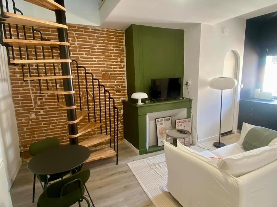 Le 23, Cocon Dans Le Centre Historique Montauban Exterior foto